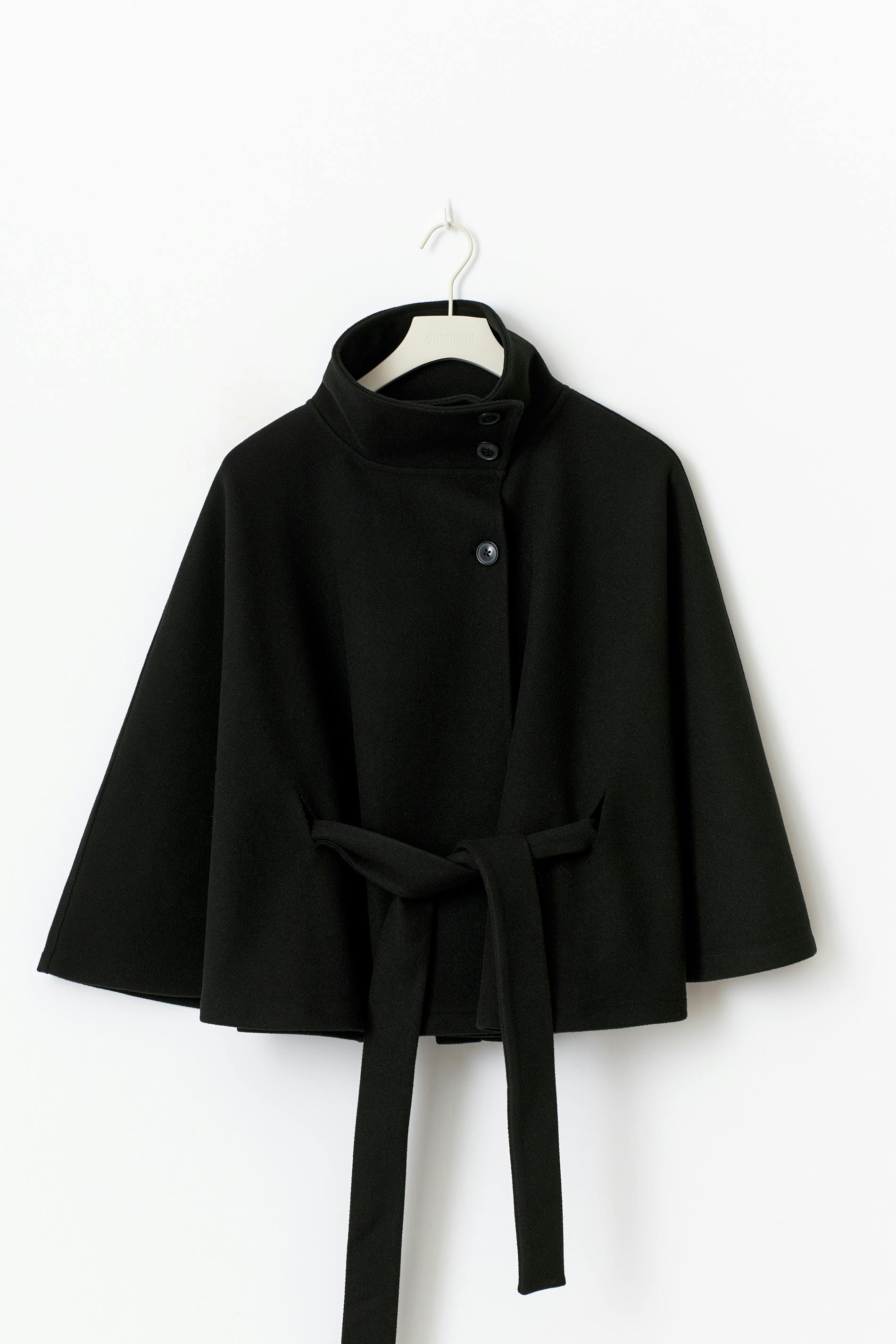 The Solenne Cape - Noir (Black) MYCLOTHOS® - MYCLOTHOS®