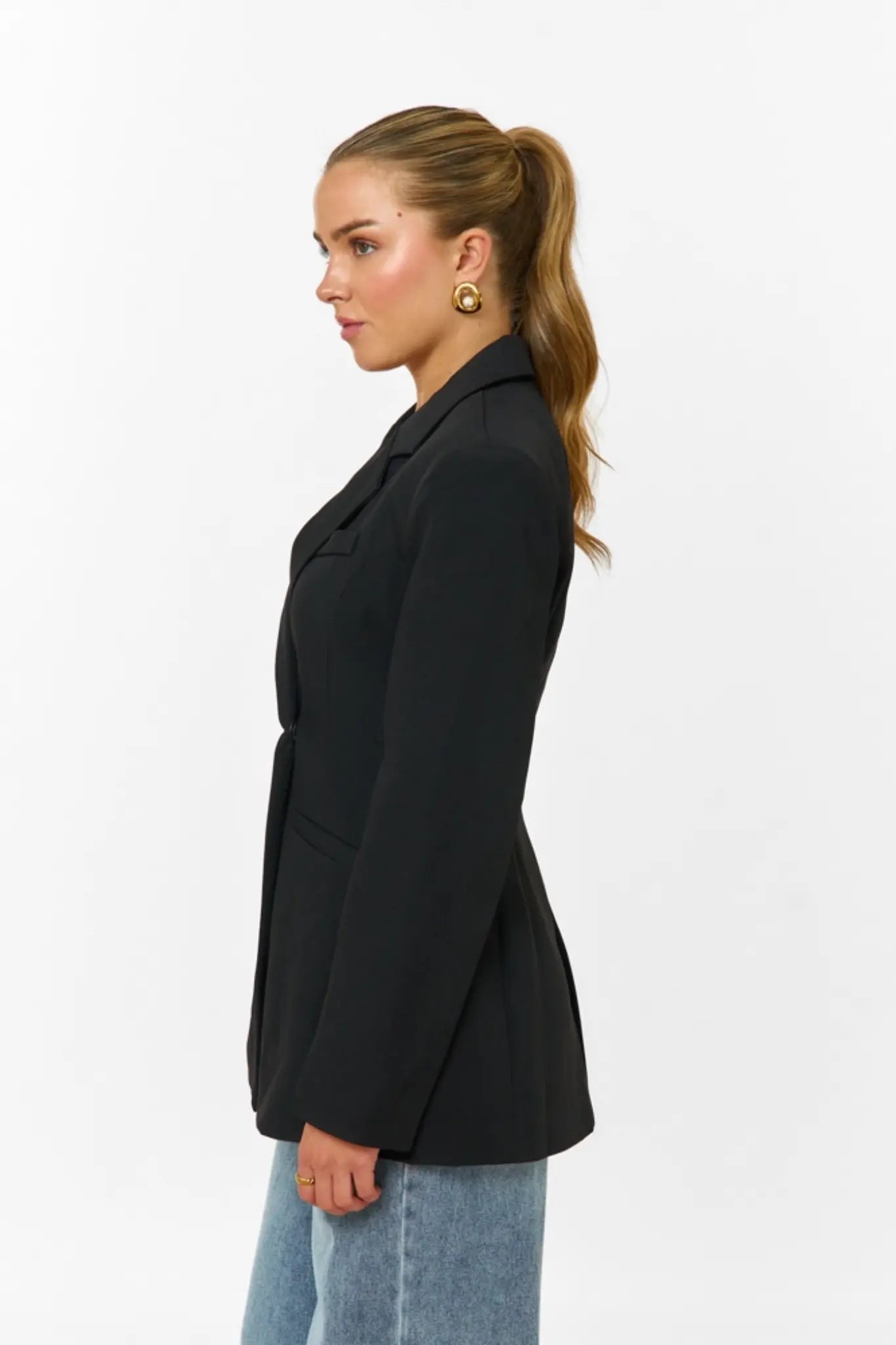 Divina Oversized Blazer - Noir MYCLOTHOS® - MYCLOTHOS®