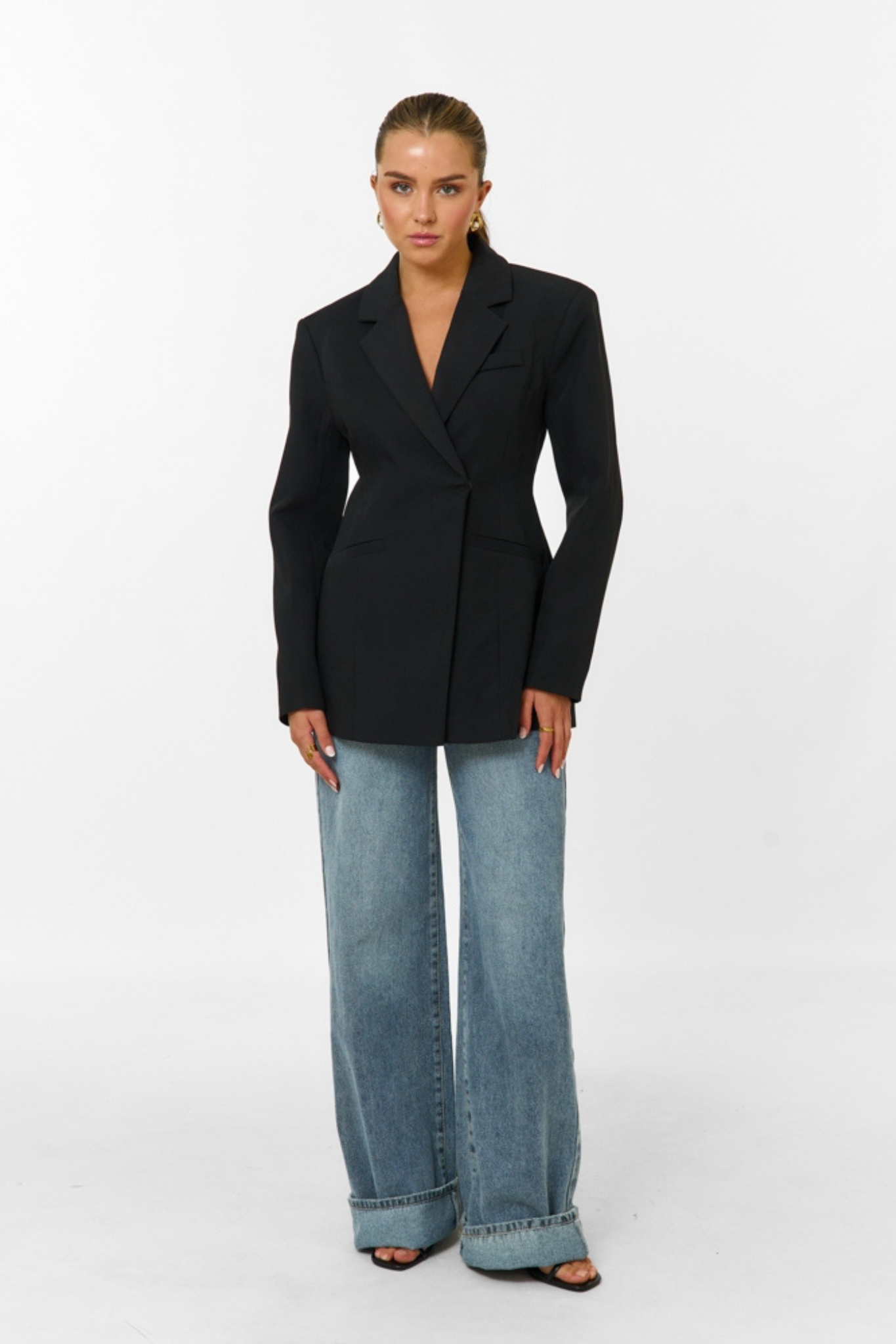 Divina Oversized Blazer - Noir MYCLOTHOS® - MYCLOTHOS®