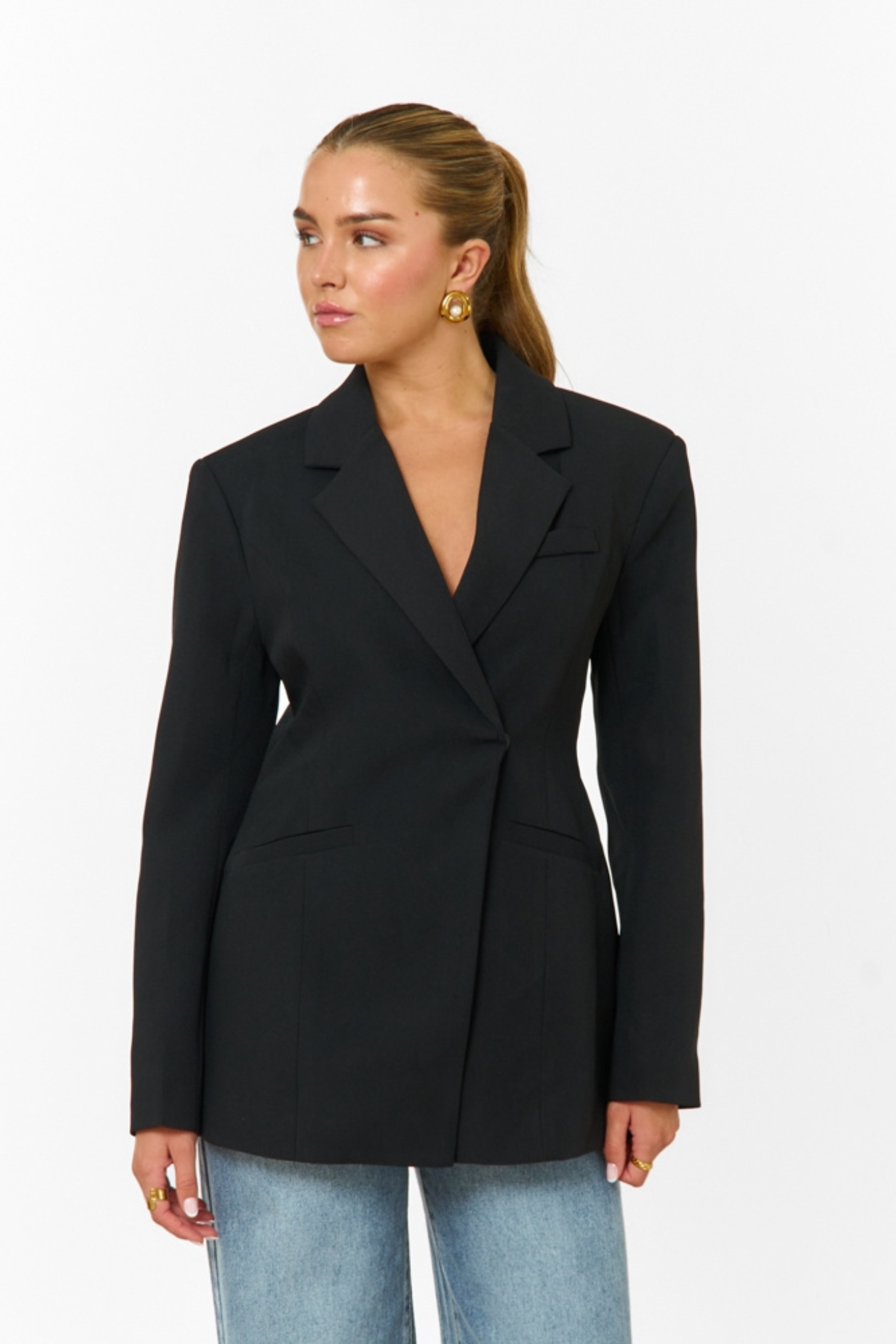 Divina Oversized Blazer - Noir MYCLOTHOS® - MYCLOTHOS®