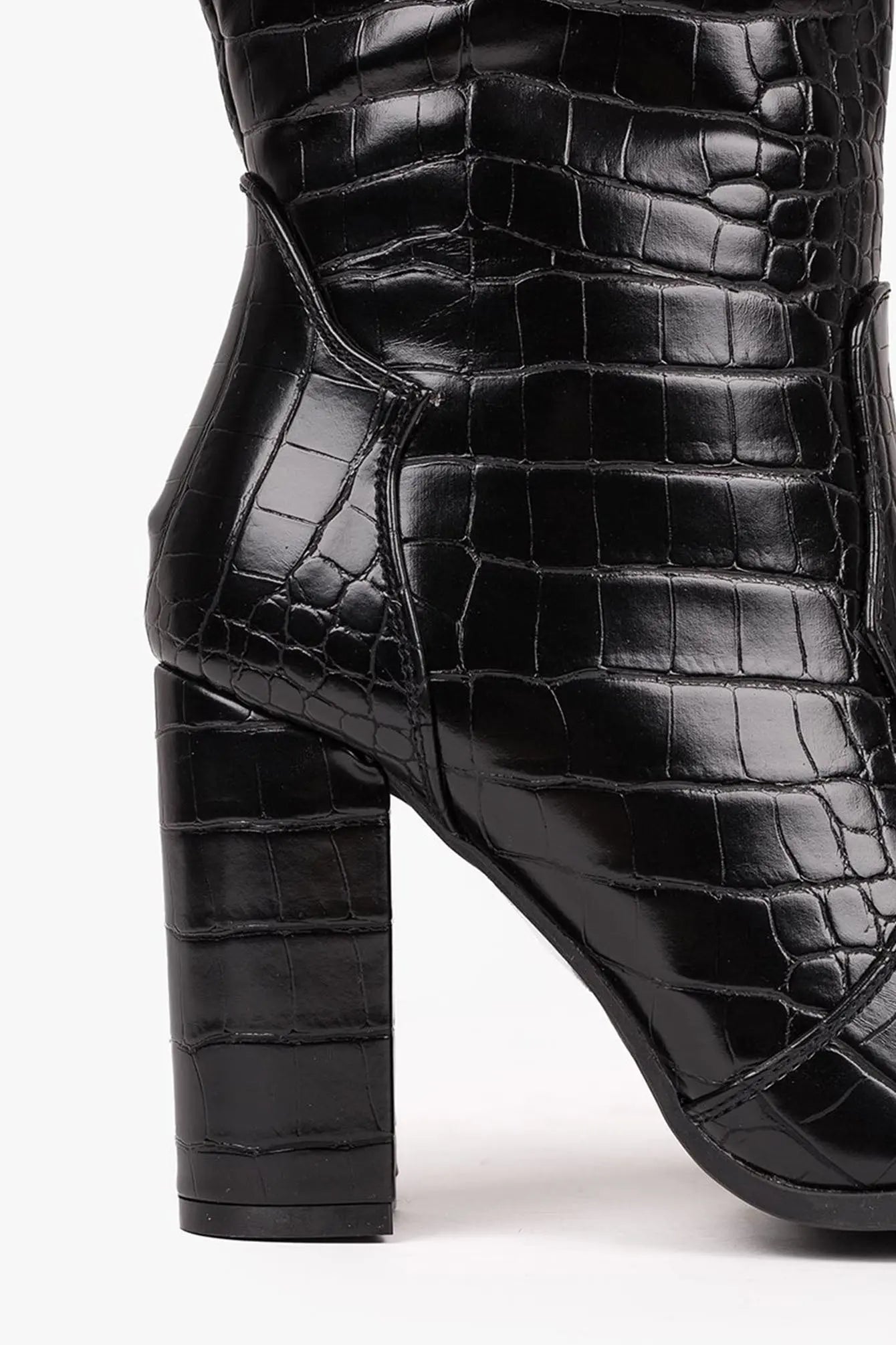 Seraphine Boots - Noir MYCLOTHOS® - MYCLOTHOS®